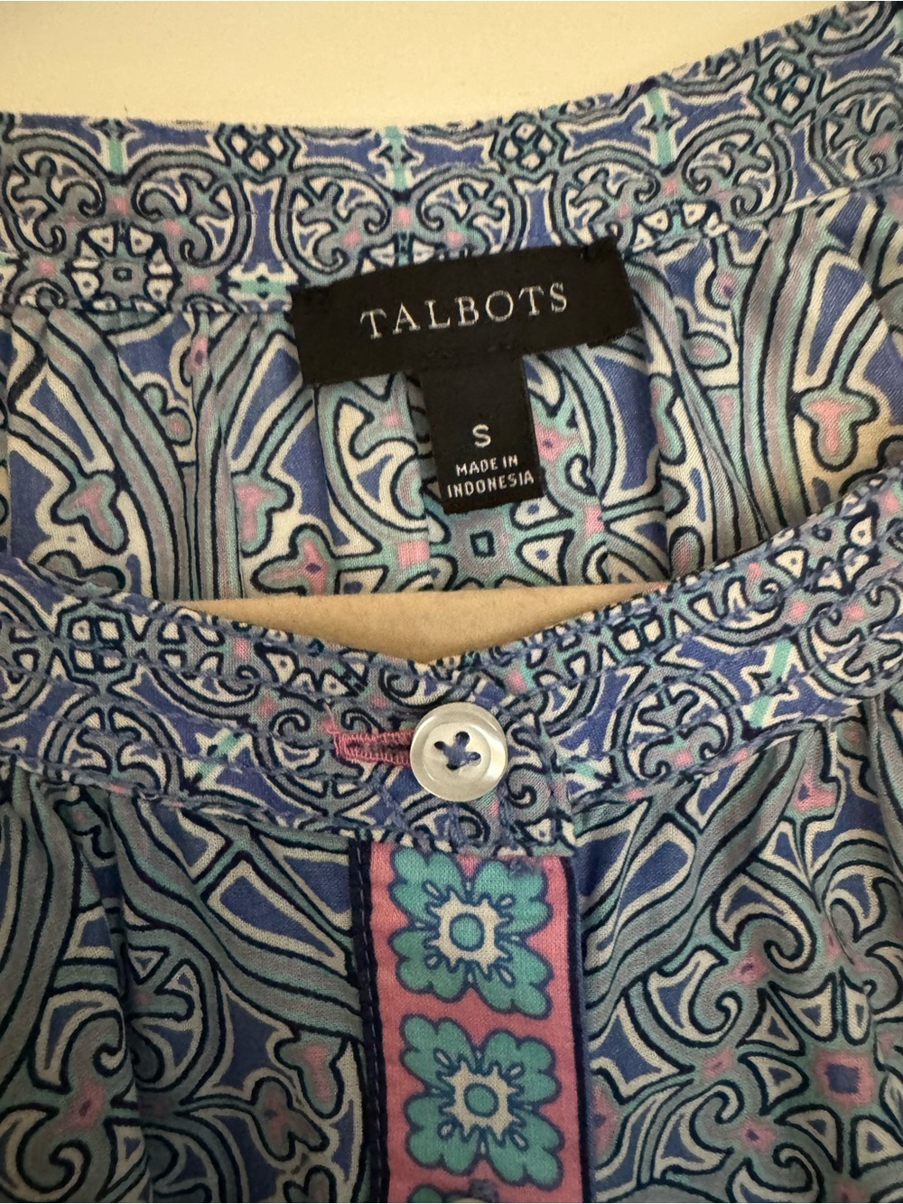 Talbots top size small - Picture 3 of 4